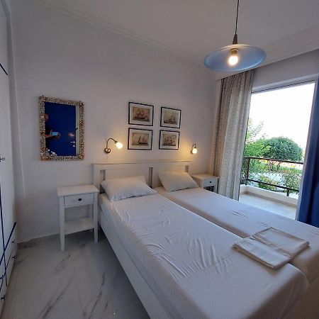 Santa Nera Beach Apartment Karianí Zewnętrze zdjęcie