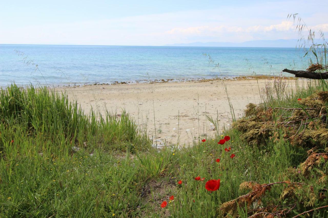 Santa Nera Beach Apartment Karianí Zewnętrze zdjęcie