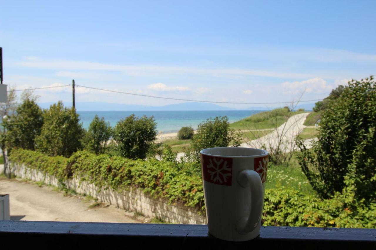 Santa Nera Beach Apartment Karianí Zewnętrze zdjęcie