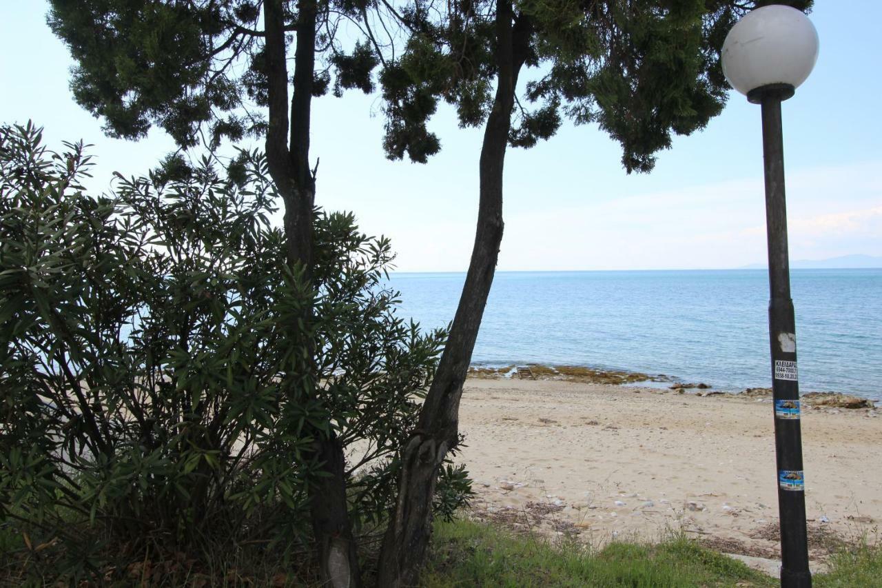 Santa Nera Beach Apartment Karianí Zewnętrze zdjęcie