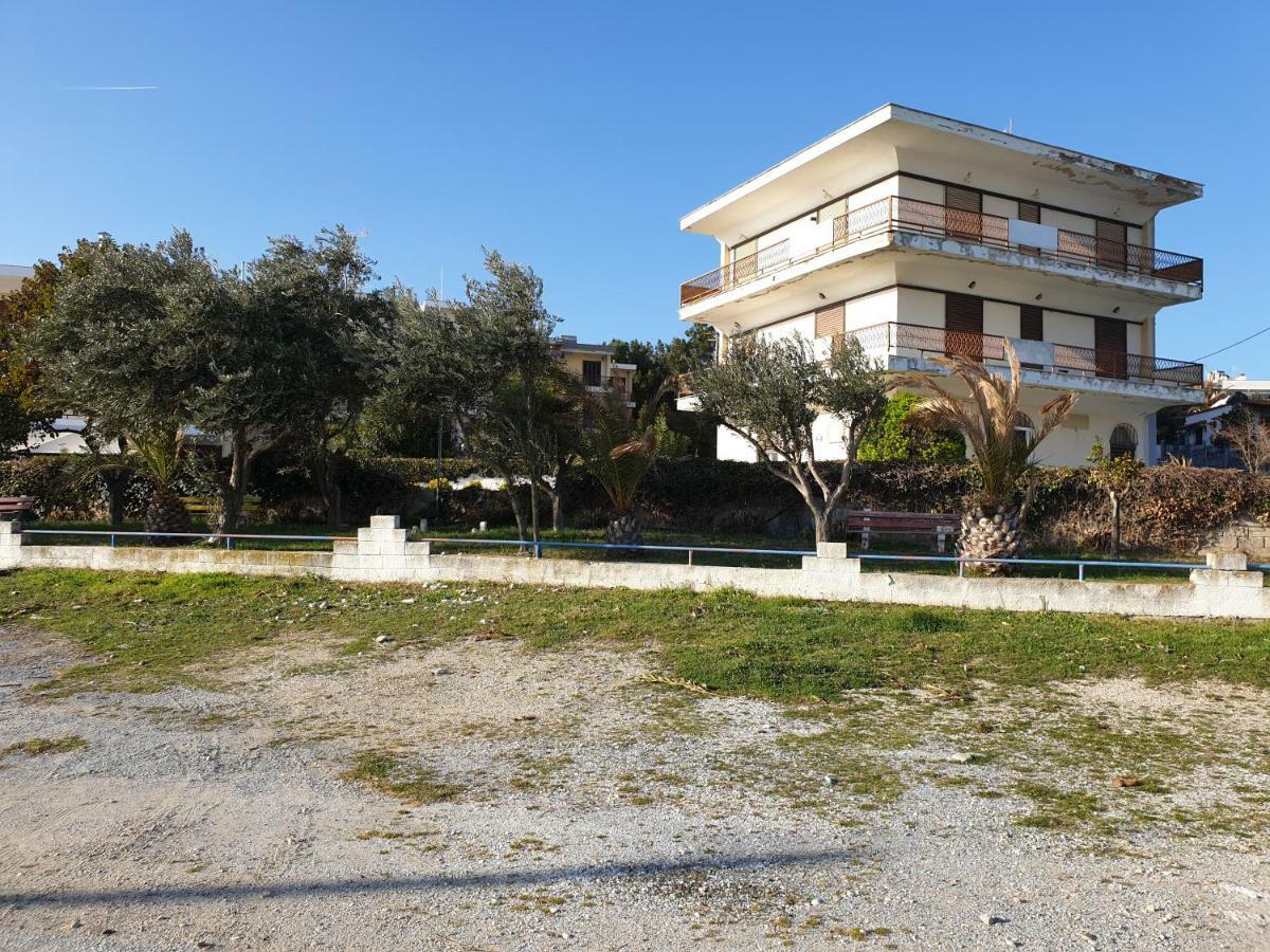 Santa Nera Beach Apartment Karianí Zewnętrze zdjęcie